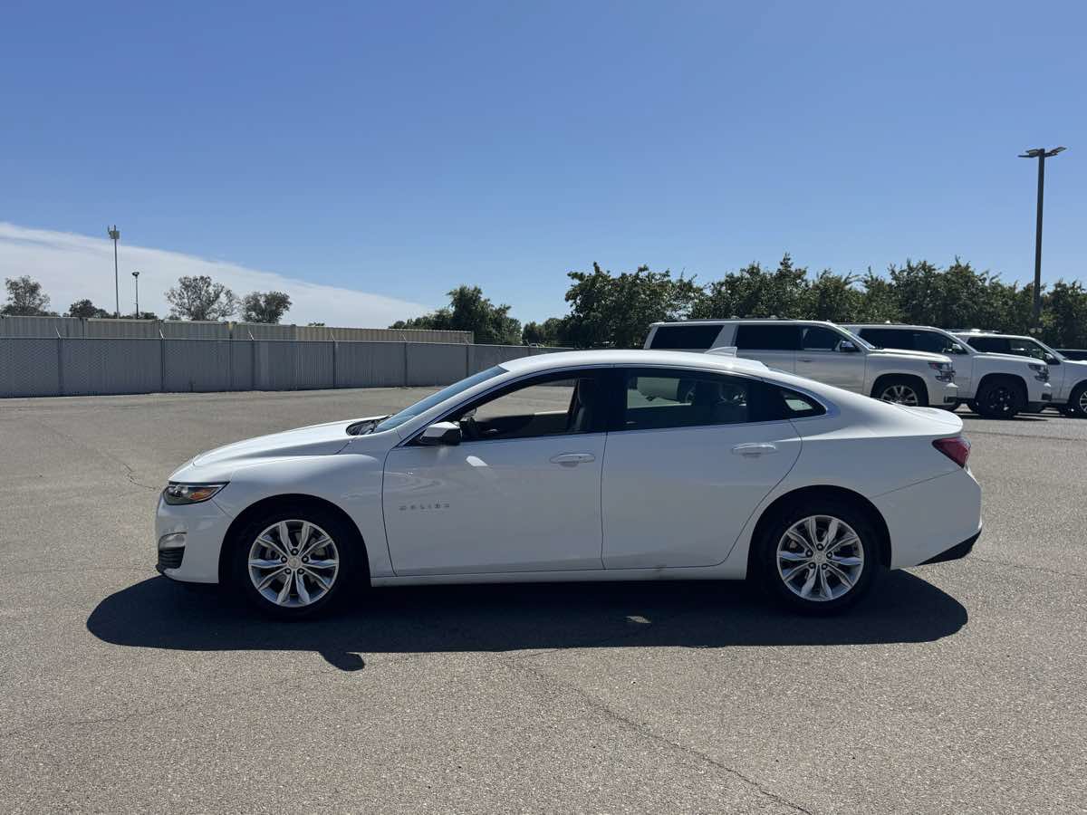 Used 2021 Chevrolet Malibu LT FWD image 6