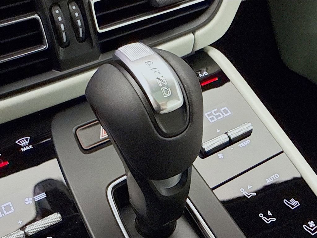 New 2026 Porsche Macan Turbo image 23