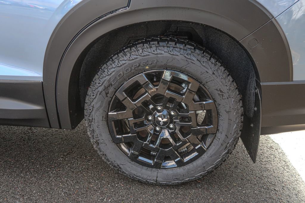 New 2026 Mitsubishi Outlander Trail Edition image 18
