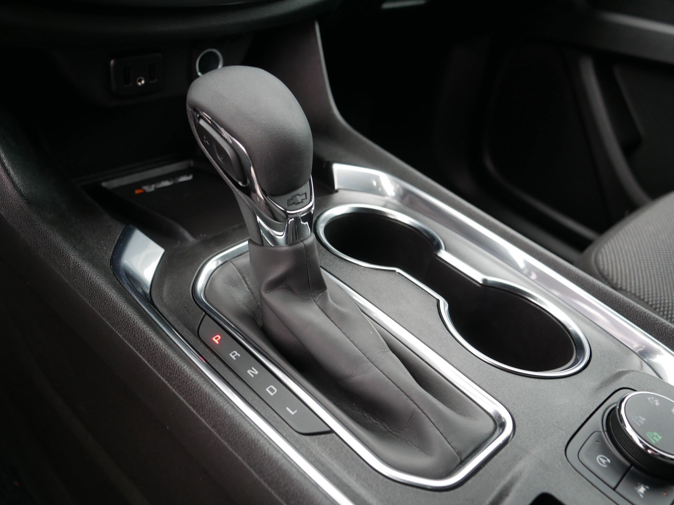 Used 2023 Chevrolet Traverse LT image 24