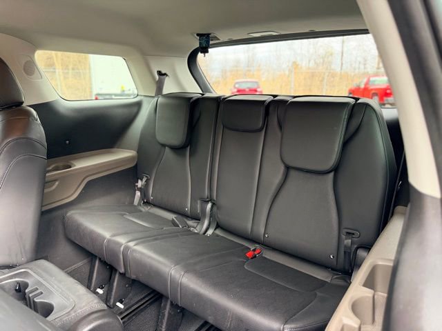 Used 2025 Kia Carnival image 26