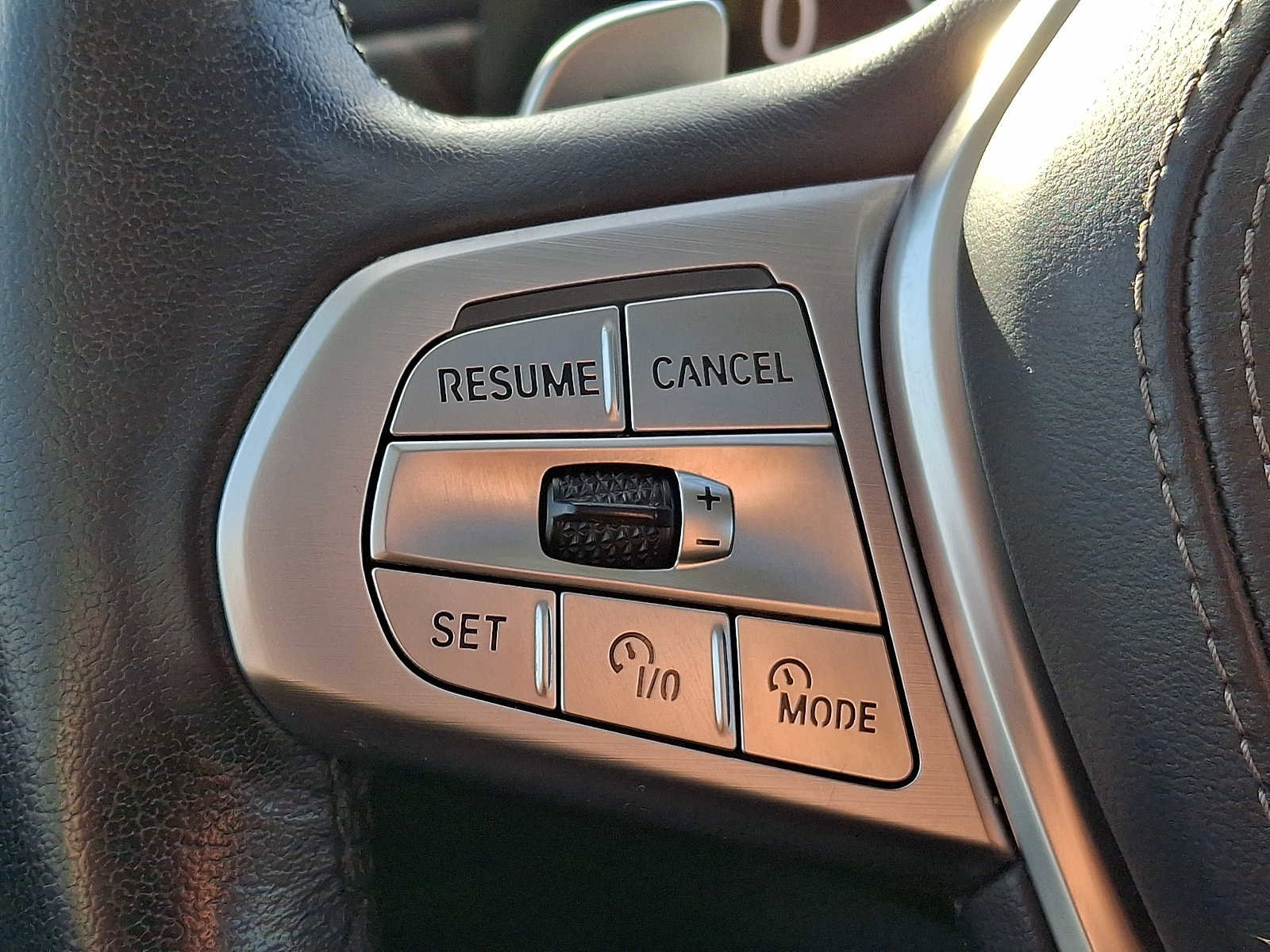 Used 2023 BMW X7 xDrive40i w/ Premium Package image 16