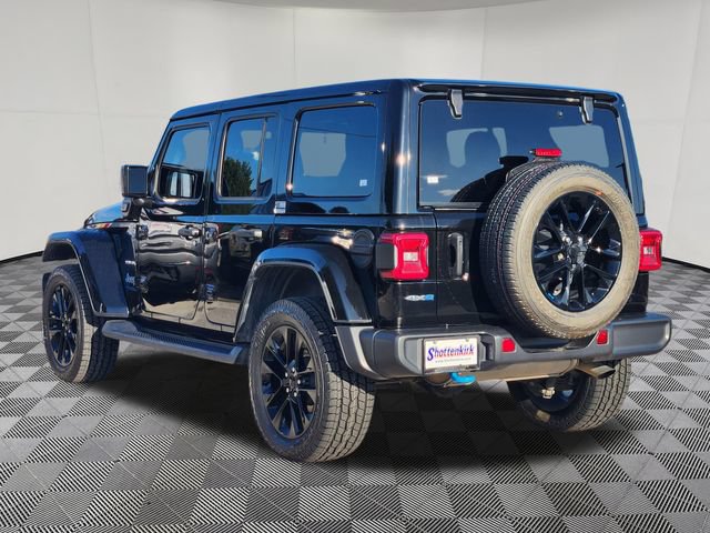 Used 2022 Jeep Wrangler Unlimited Sahara w/ Cold Weather Group AWD/4WD image 8