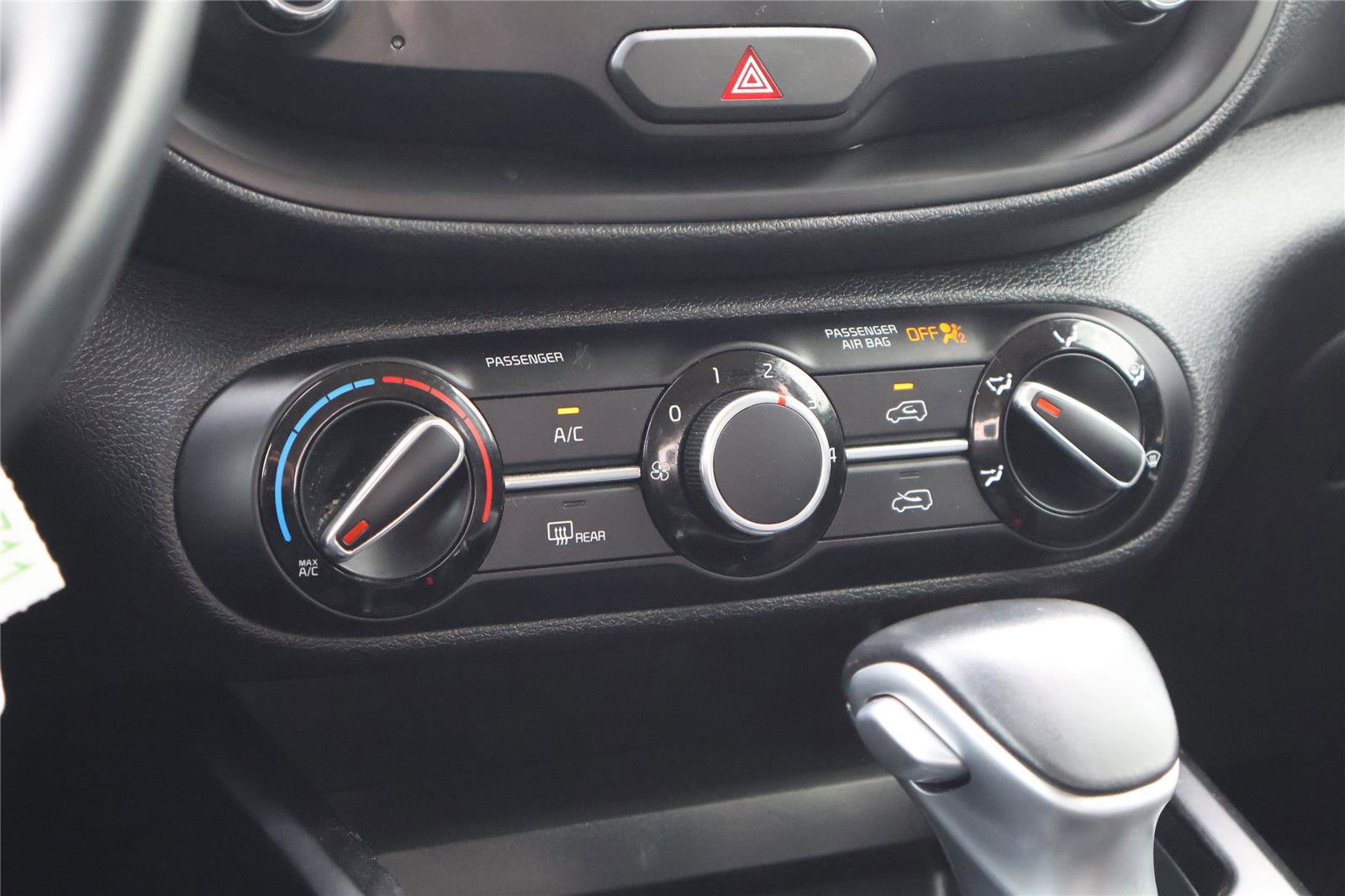 Used 2020 Kia Soul X-Line image 33