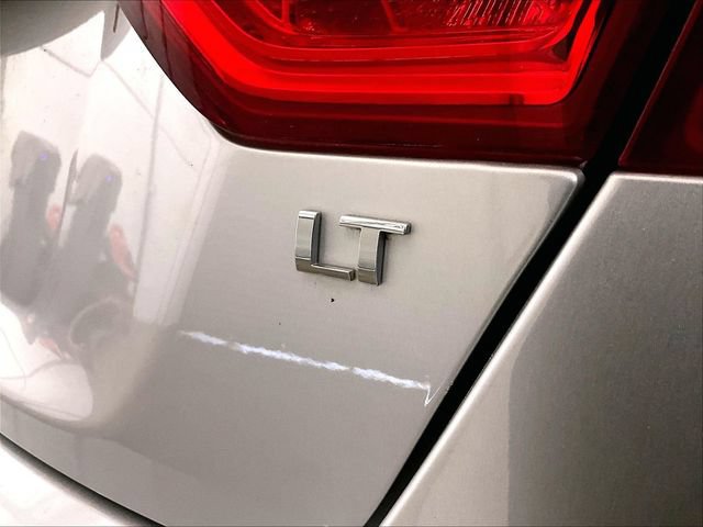 Used 2019 Chevrolet Impala LT FWD image 13