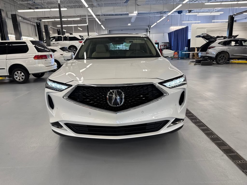 Used 2022 Acura MDX w/ Technology Package AWD/4WD image 10