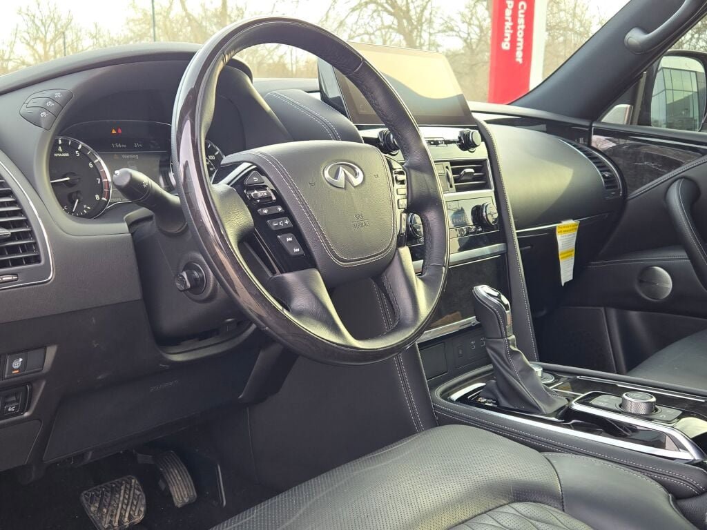 Used 2024 INFINITI QX80 Sensory w/ Cargo Package image 27