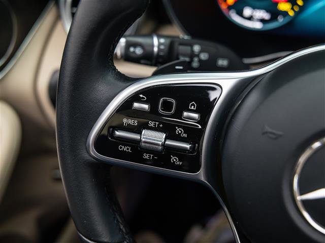 Used 2021 Mercedes-Benz GLC 300 SUV image 22