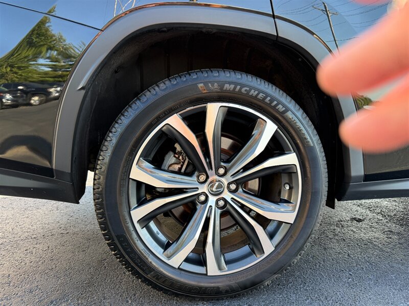 Used 2020 Lexus RX 350L FWD w/ Premium Package image 27