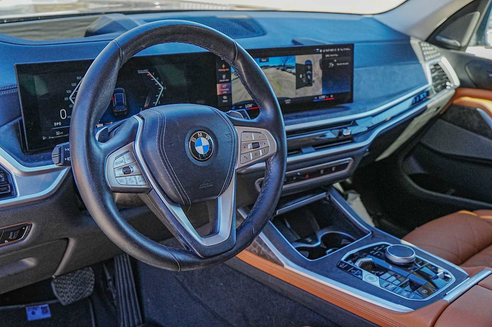 Used 2023 BMW X7 xDrive40i w/ Premium Package image 10