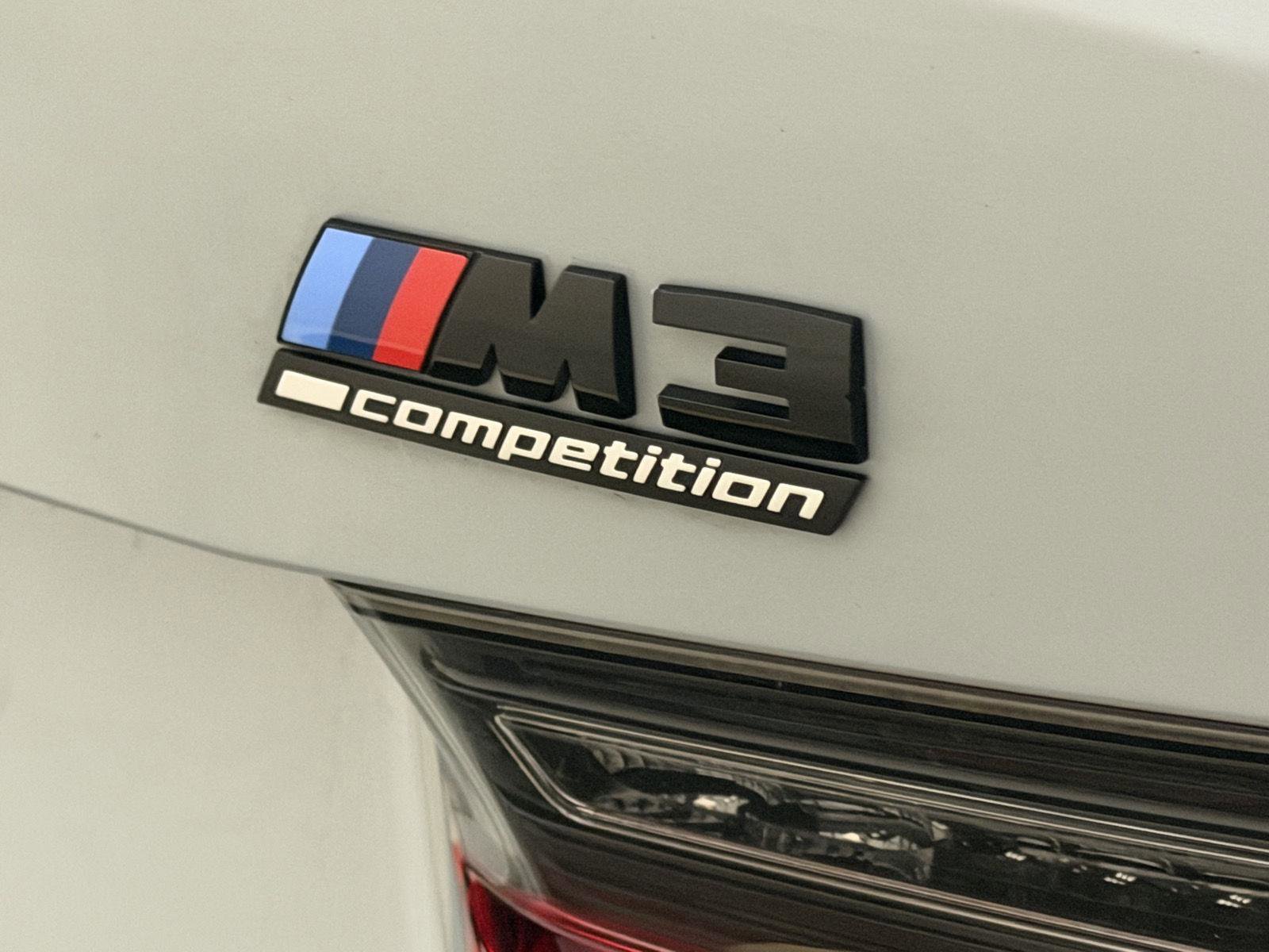 Used 2022 BMW M3 Competition w/ M Carbon Exterior Package image 25