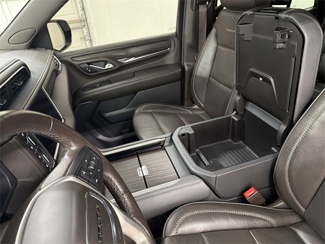 Used 2021 GMC Yukon Denali w/ Denali Ultimate Package image 27