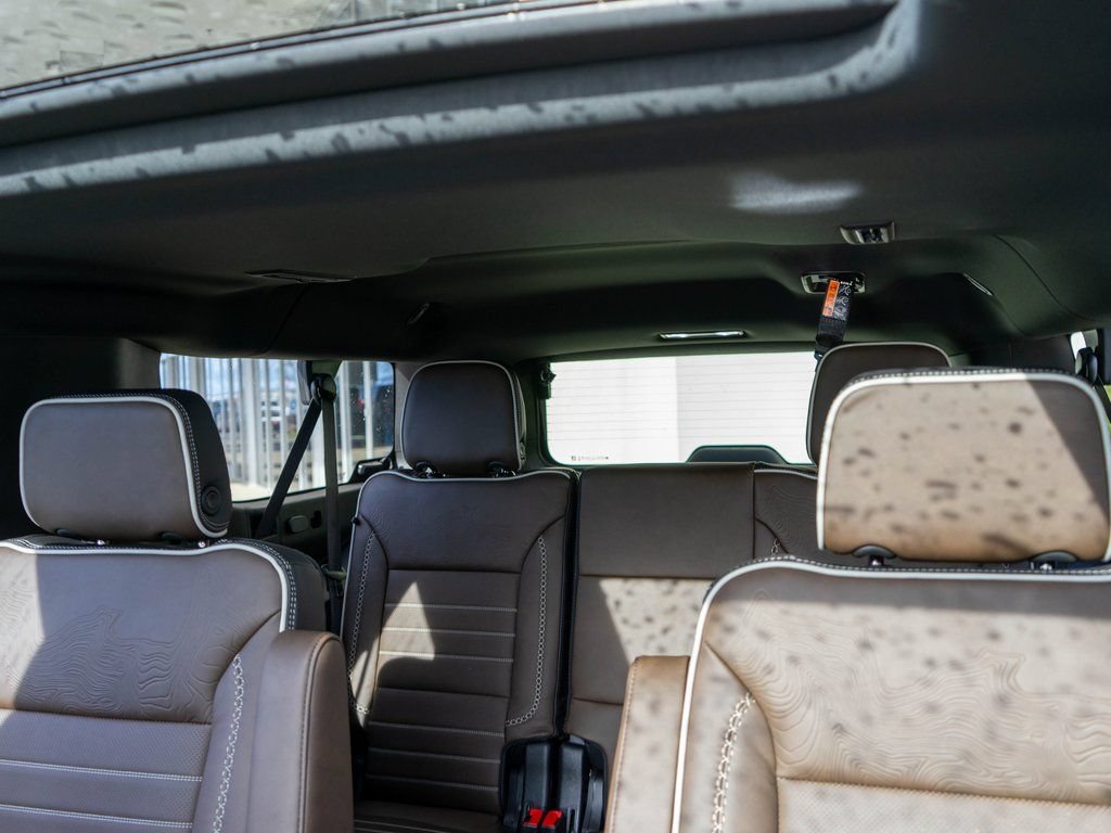New 2026 GMC Yukon XL Denali Ultimate AWD/4WD image 13