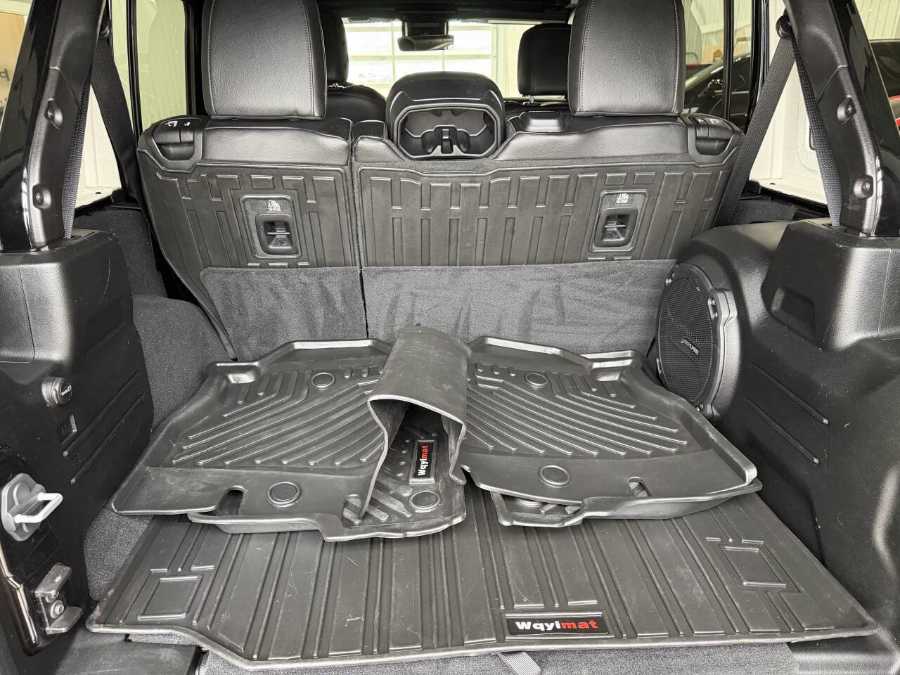 Used 2021 Jeep Wrangler Unlimited Sahara AWD/4WD image 27