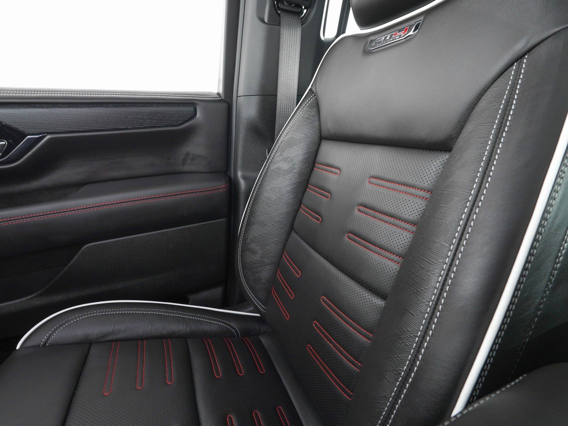 Used 2026 GMC Yukon XL AT4 Ultimate image 32