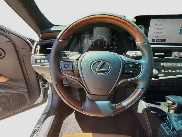 Used 2024 Lexus ES 350 w/ Technology Package FWD image 38
