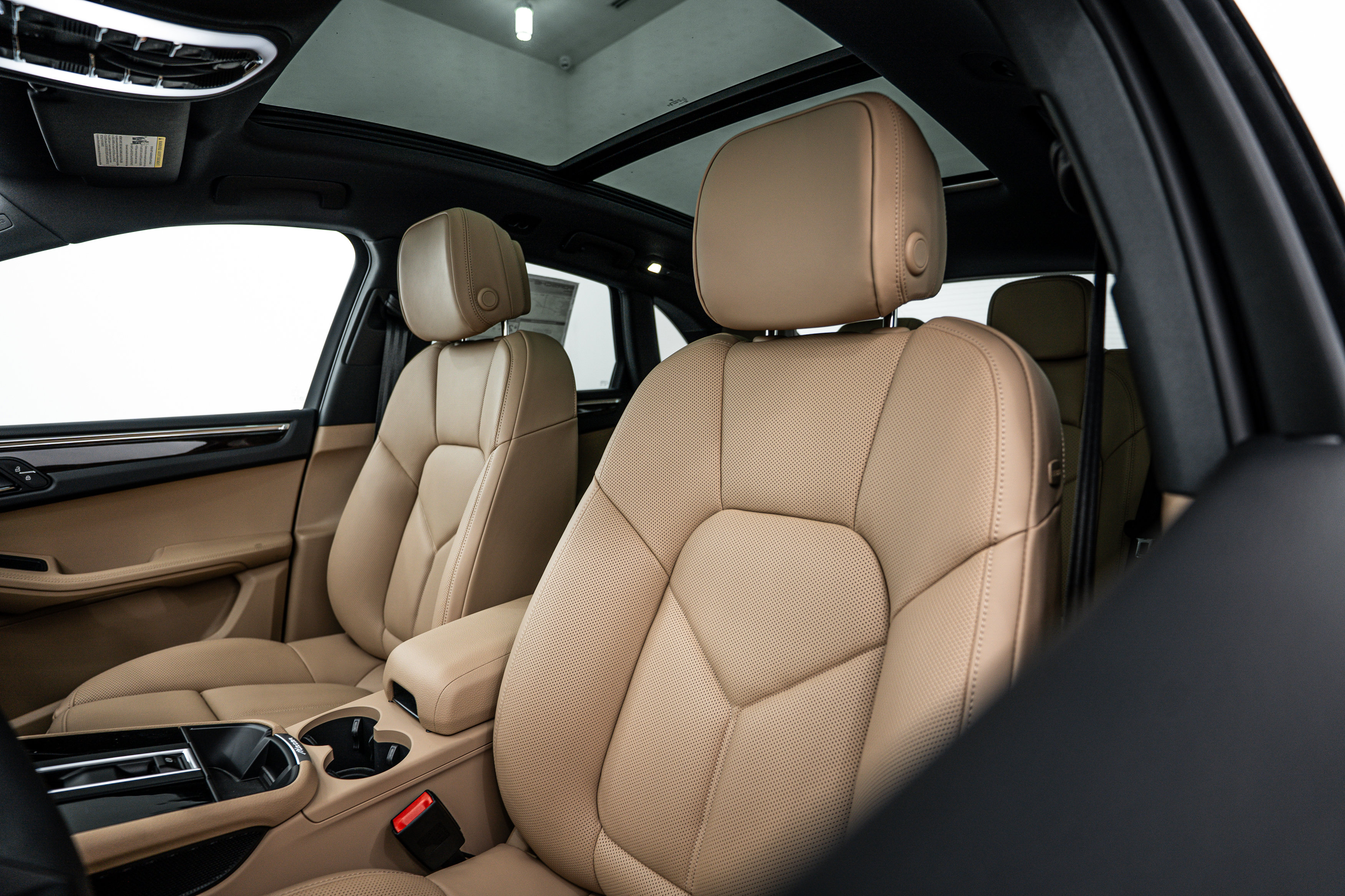 New 2026 Porsche Macan image 21