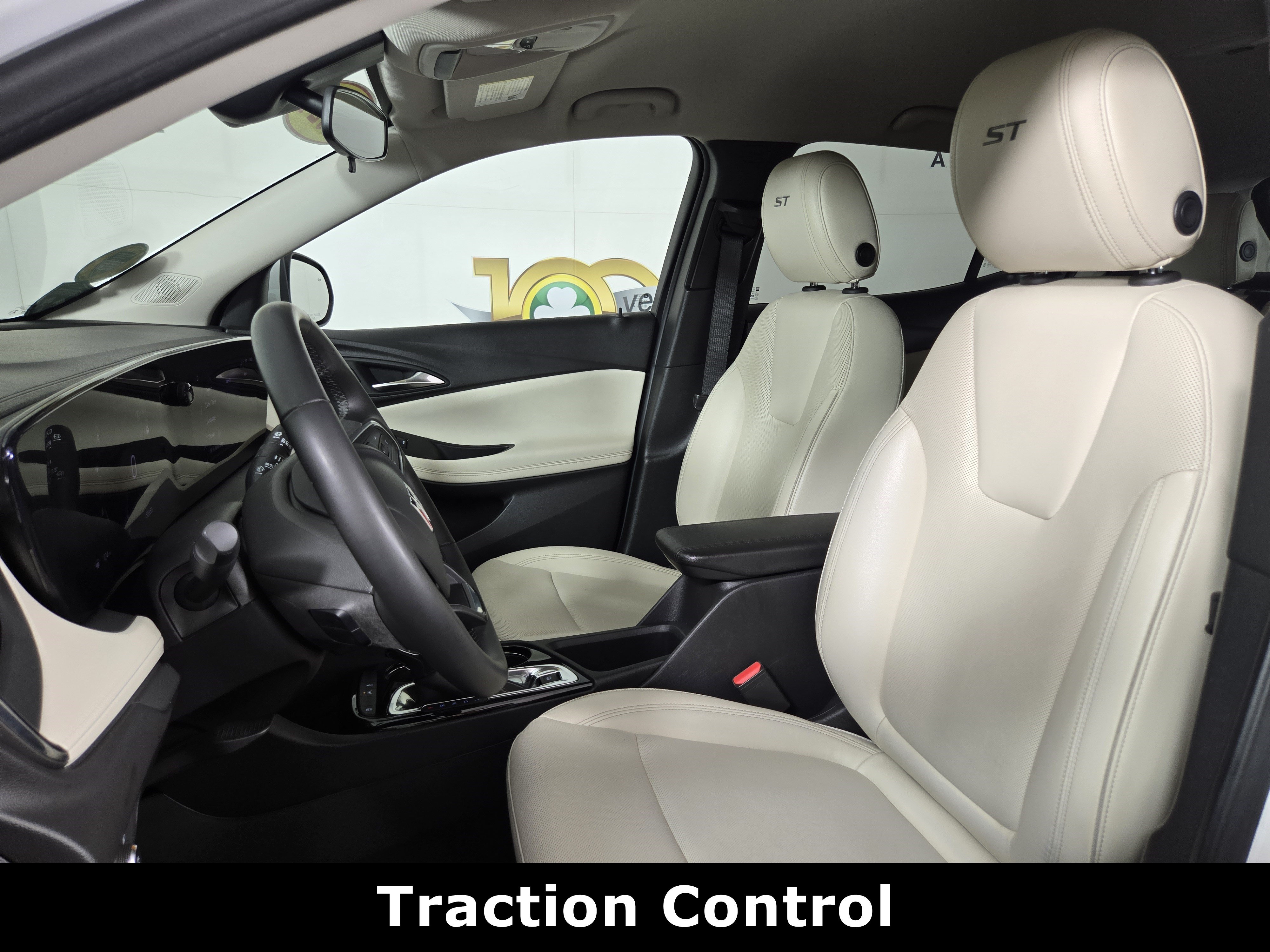 Used 2024 Buick Encore GX Sport Touring FWD image 12