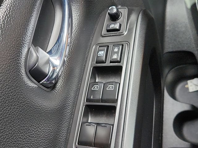 Used 2021 Nissan Titan PRO-4X w/ Pro-4x Convenience Package AWD/4WD image 22