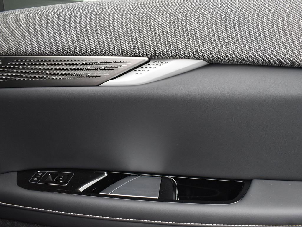 New 2026 Cadillac Optiq Sport 2 w/ LPO, Floor Liner Package image 30