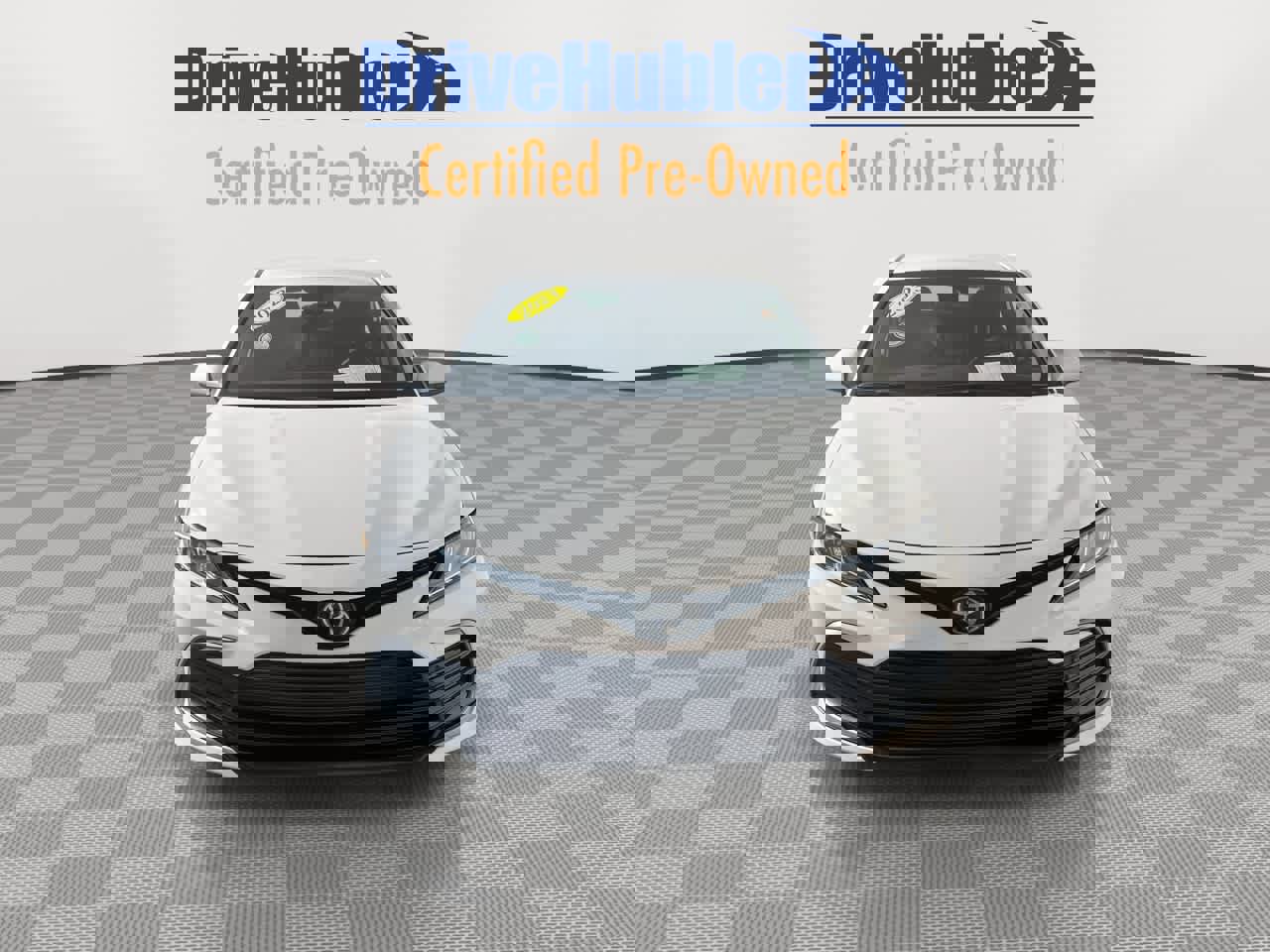 Used 2023 Toyota Camry LE image 3