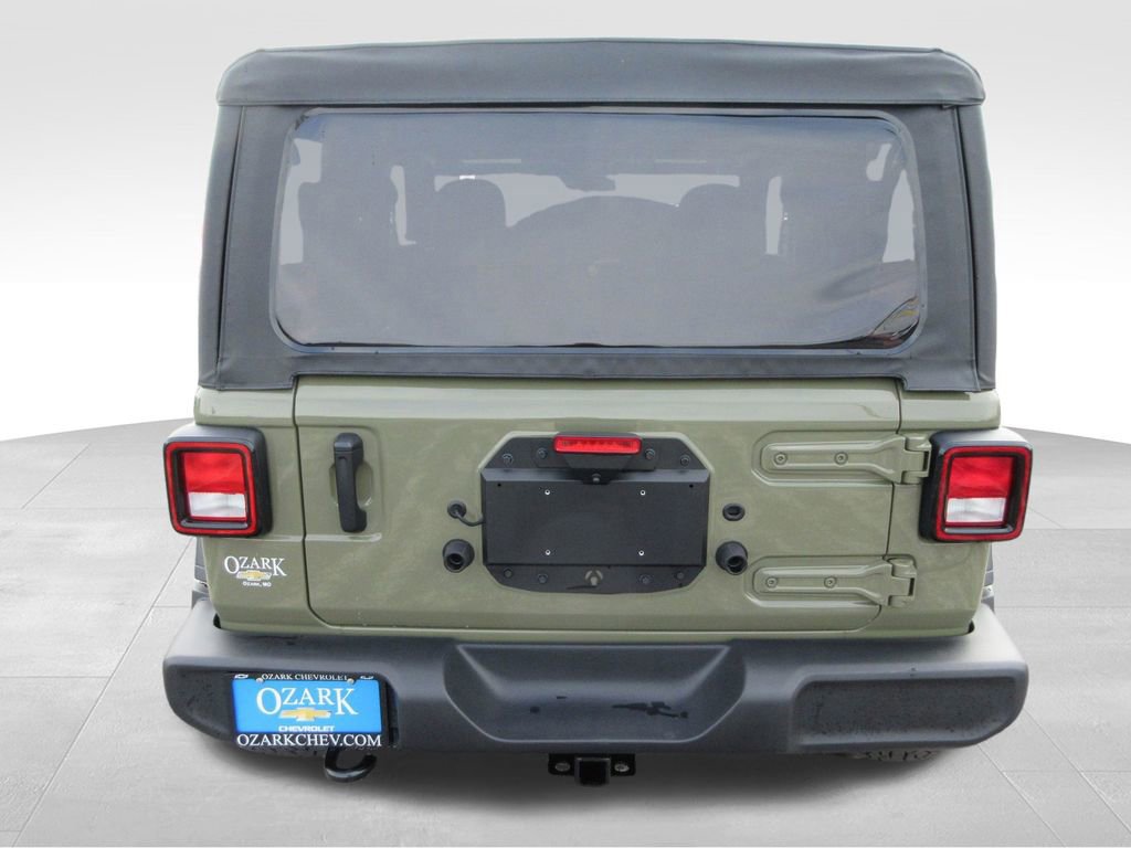 Used 2025 Jeep Wrangler Sport AWD/4WD image 4