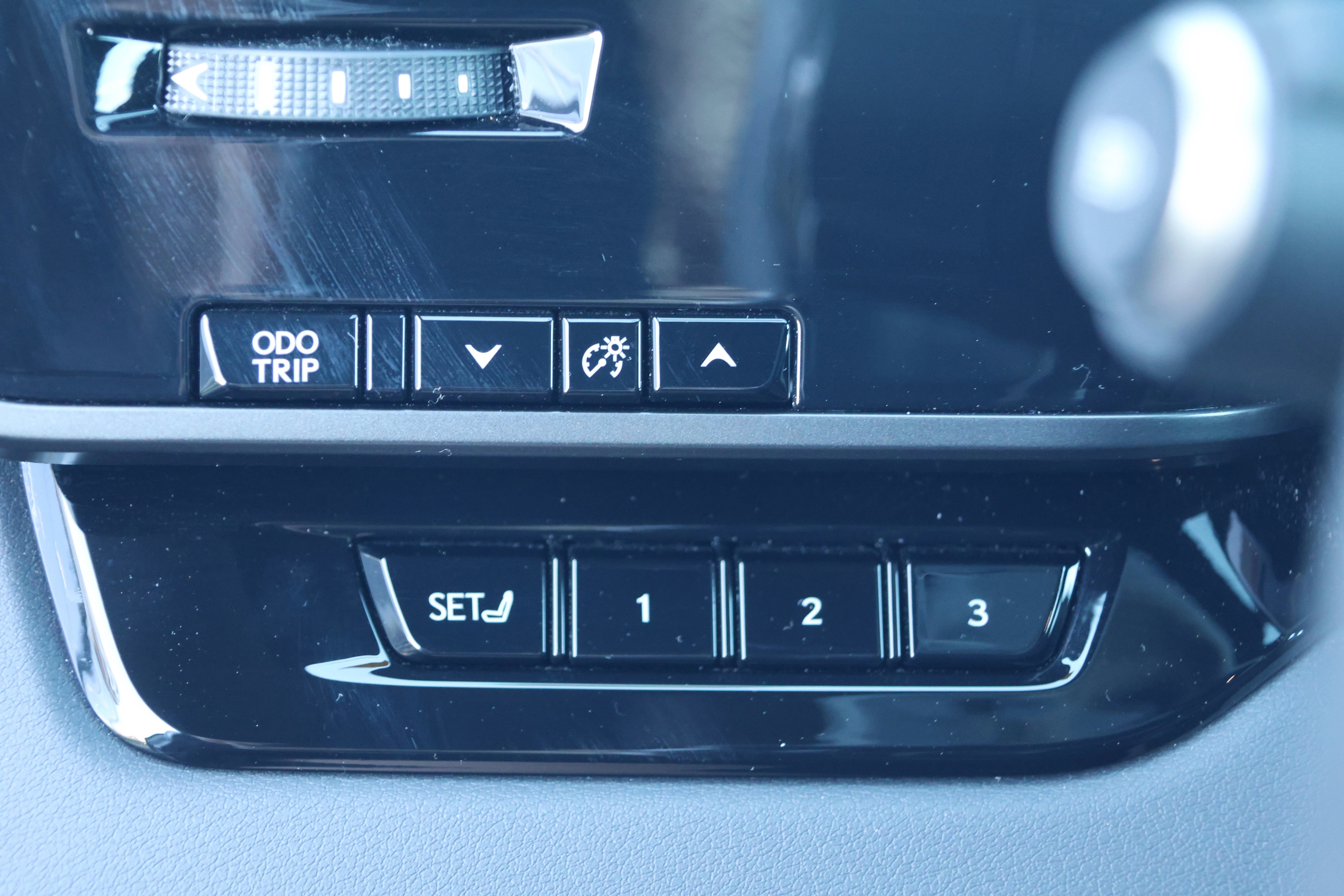 Used 2023 Lexus RX 350 F Sport w/ Cold Area Package image 14