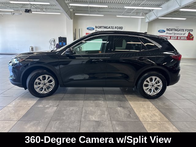 Used 2023 Ford Escape Active w/ Tech Pack #2 AWD/4WD image 16