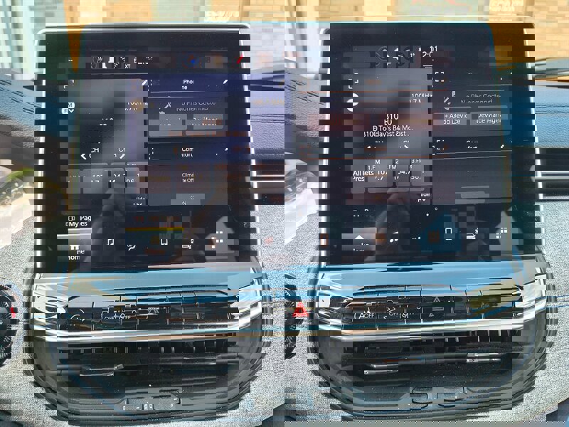 Used 2024 Jeep Compass Latitude image 17