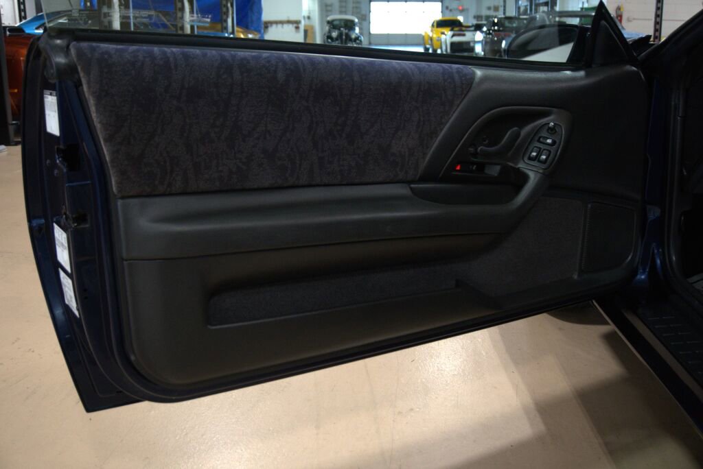 Used 2001 Chevrolet Camaro LT w/ Preferred Equipment Group 1 image 33