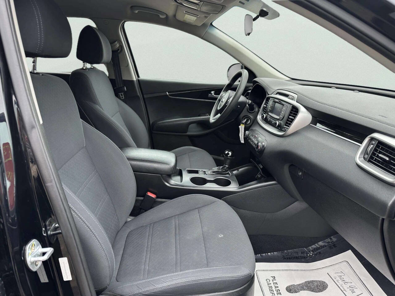 Used 2018 Kia Sorento L FWD image 22