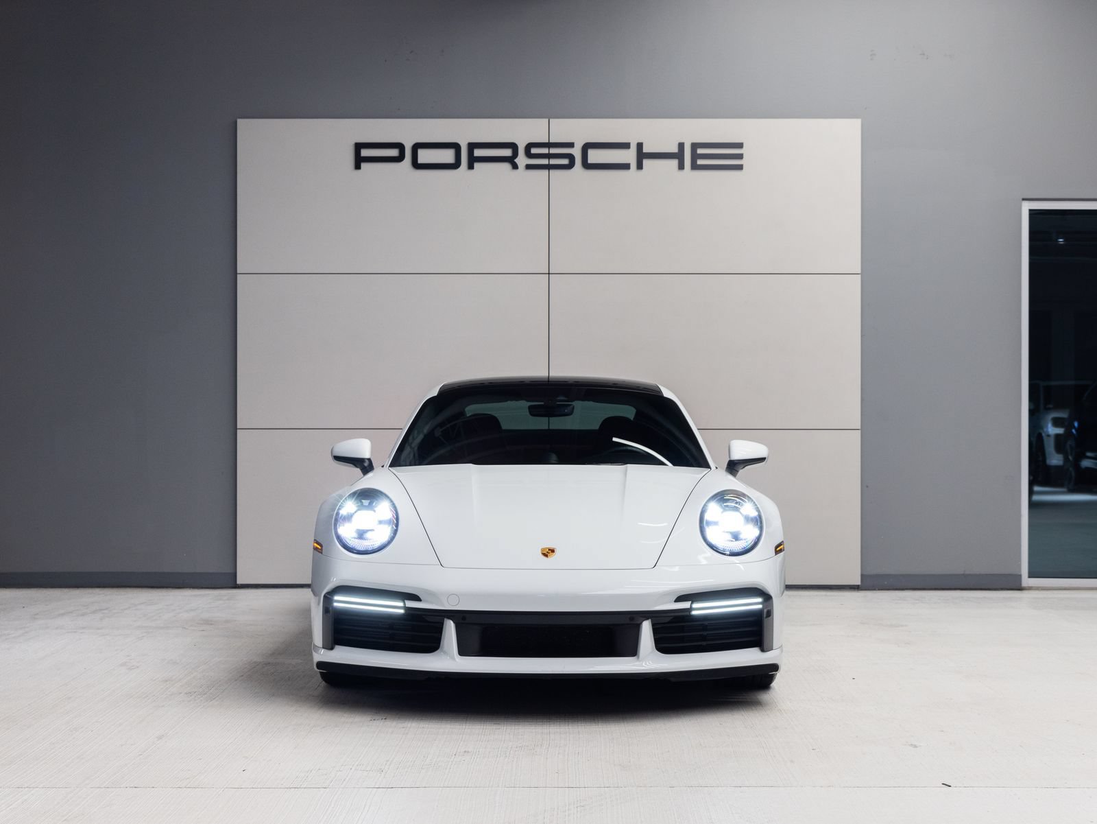 Certified 2021 Porsche 911 Turbo AWD/4WD image 10