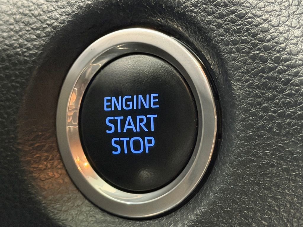 Certified 2022 Toyota Corolla XSE image 29