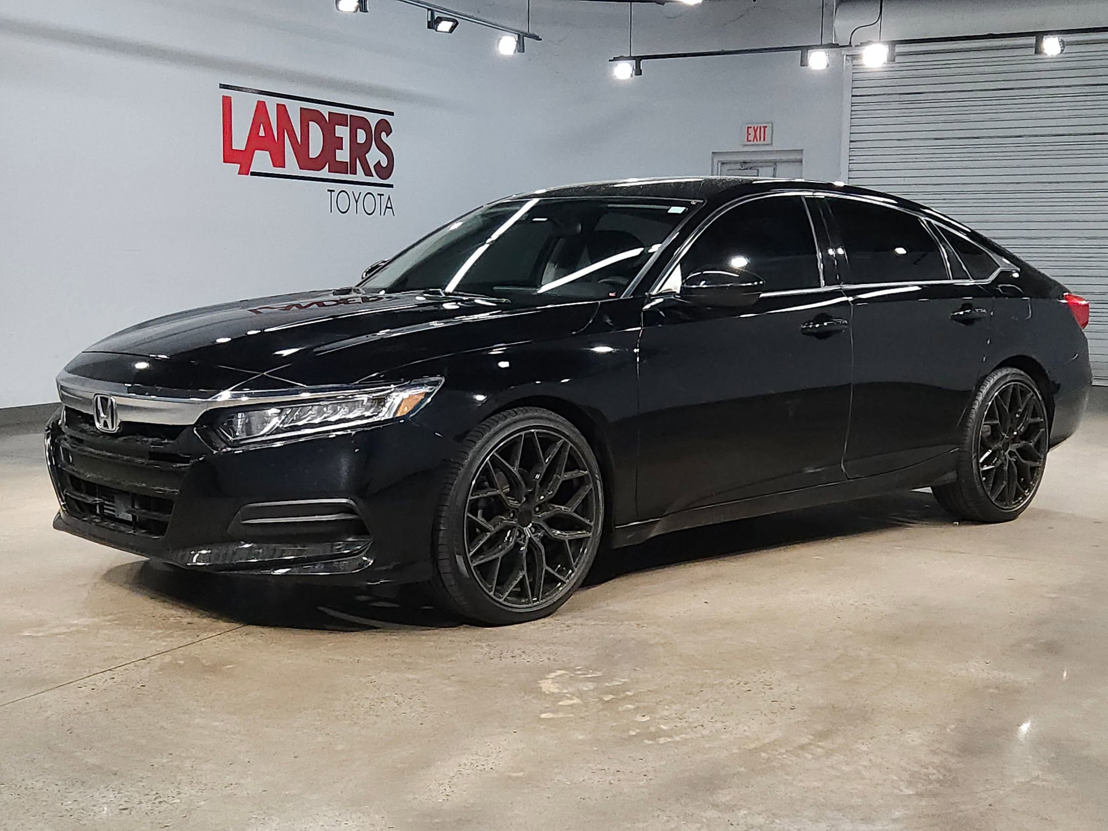 Used 2018 Honda Accord LX image 3