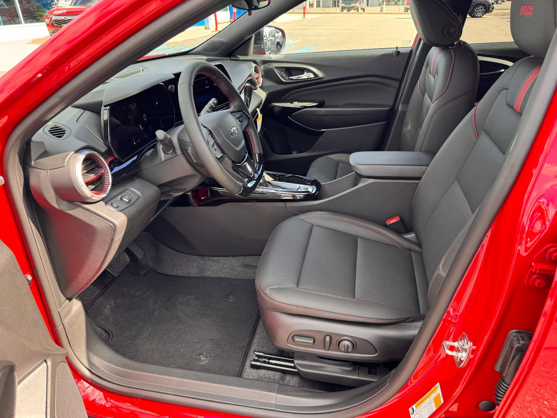 New 2026 Chevrolet Trax RS w/ Driver Confidence Package FWD image 10