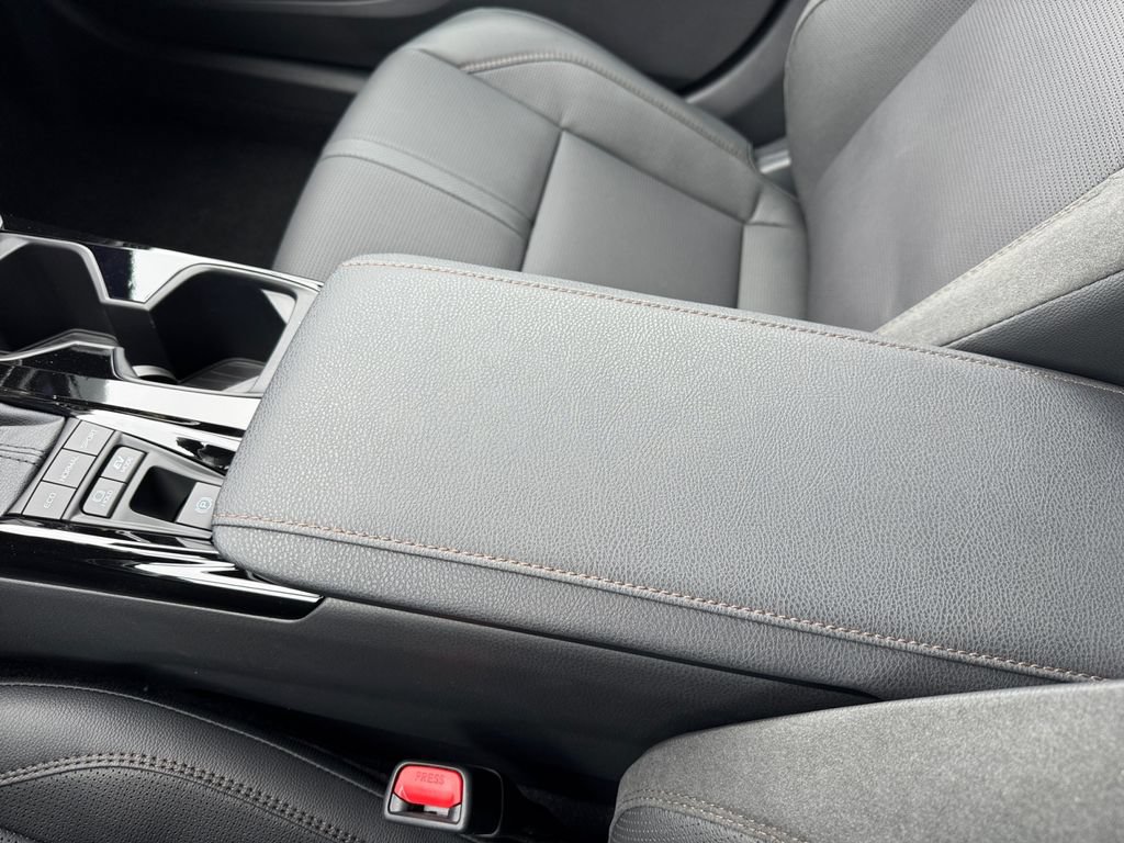 New 2026 Toyota Camry XLE AWD/4WD image 27