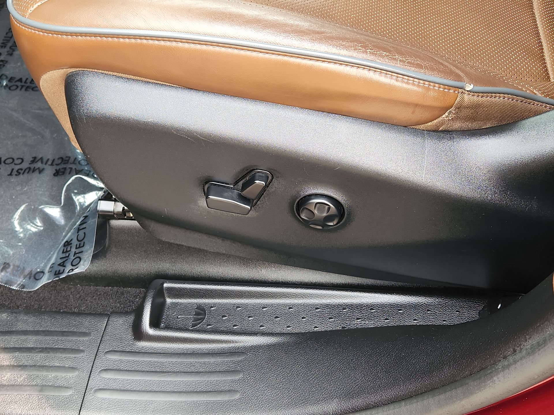 Certified 2017 Chrysler Pacifica Limited FWD image 14