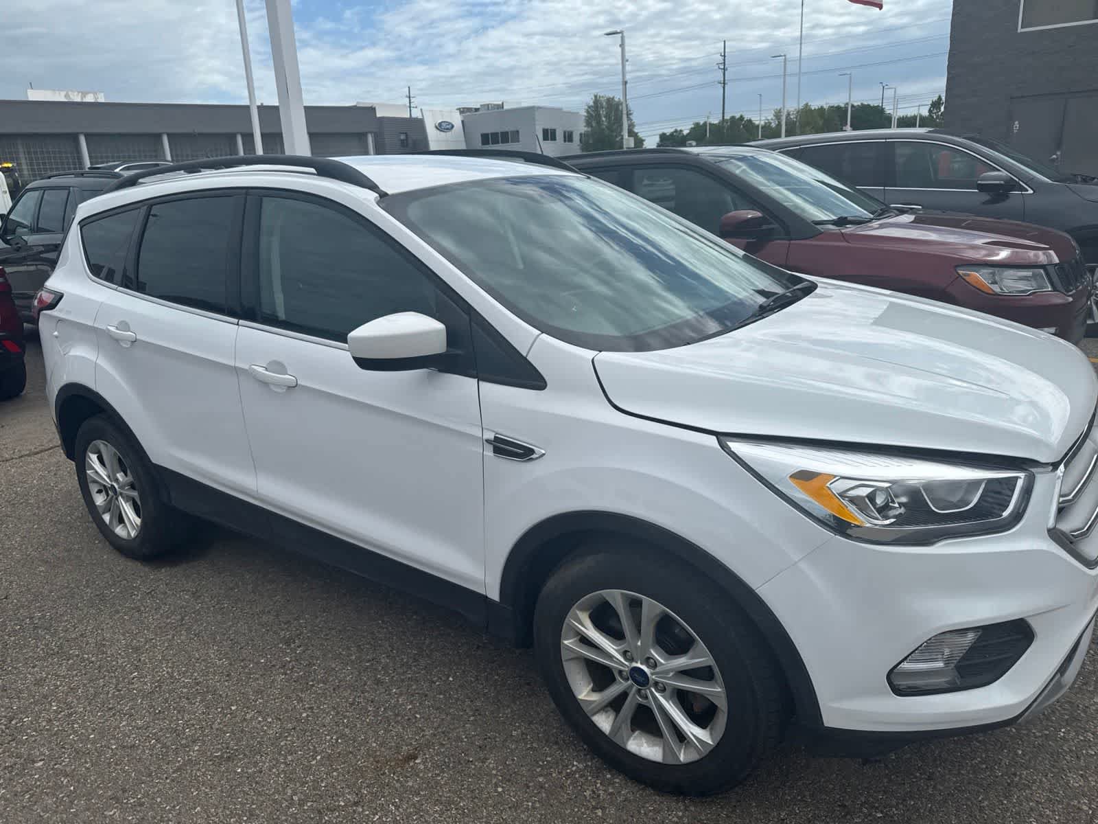 Used 2018 Ford Escape SEL FWD image 9