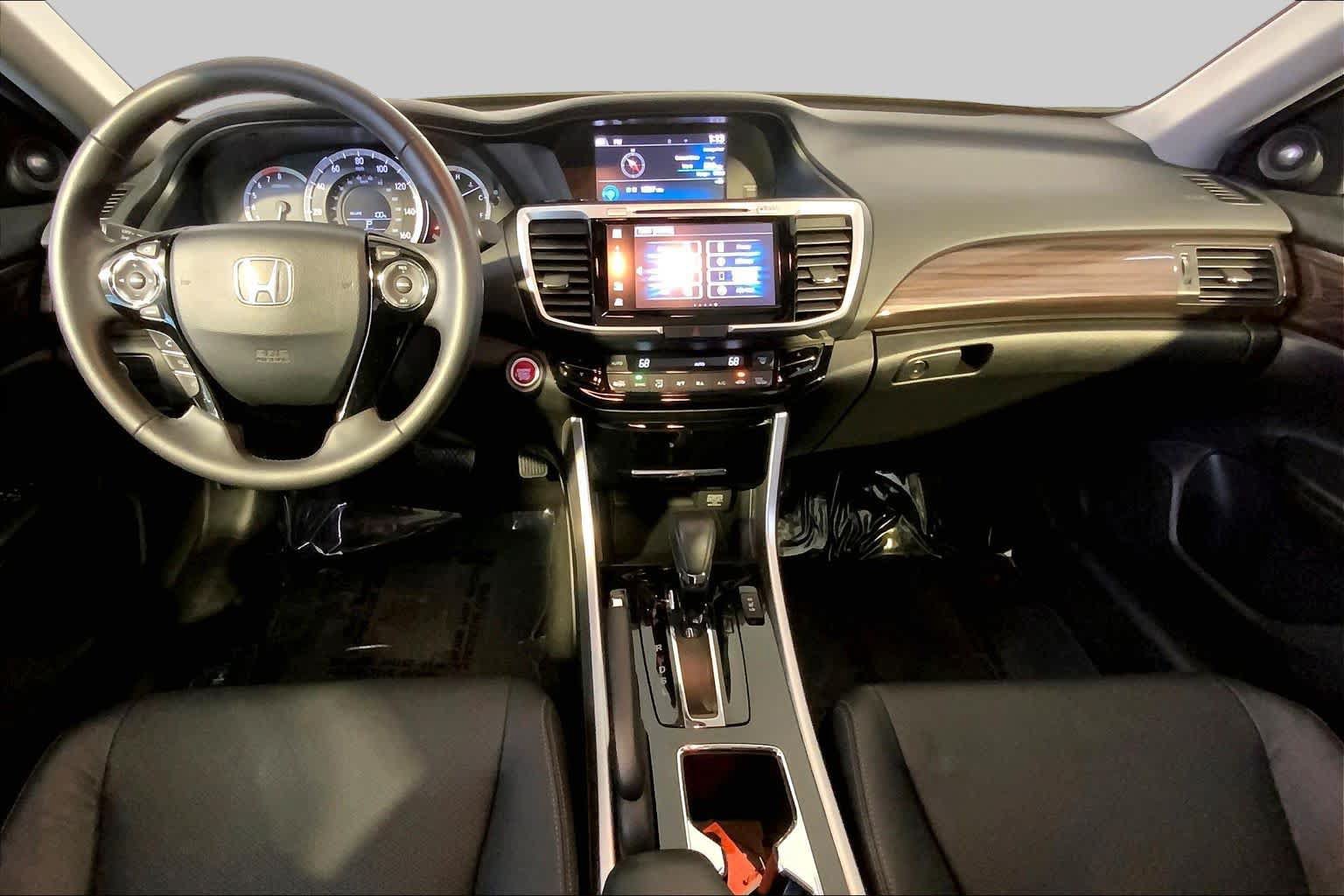 Used 2017 Honda Accord EX-L image 16