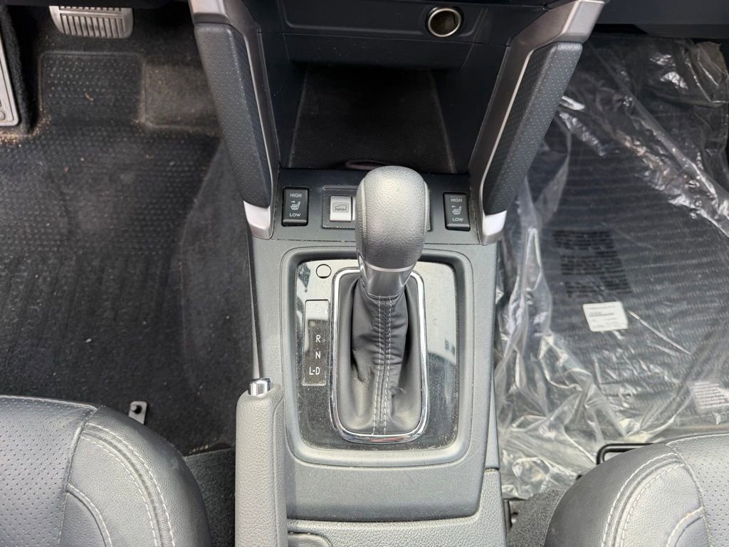 Used 2017 Subaru Forester 2.5i Touring AWD/4WD image 29