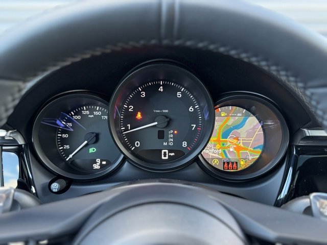 New 2026 Porsche Macan image 22