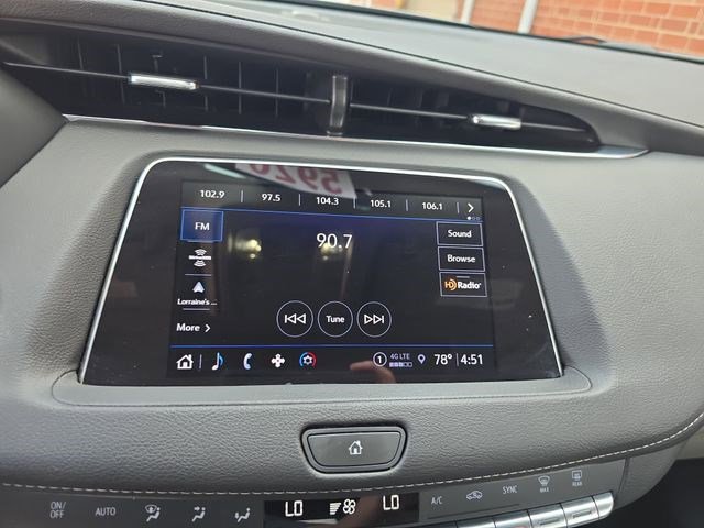 Used 2023 Cadillac XT4 Luxury w/ Cold Weather Package FWD image 20