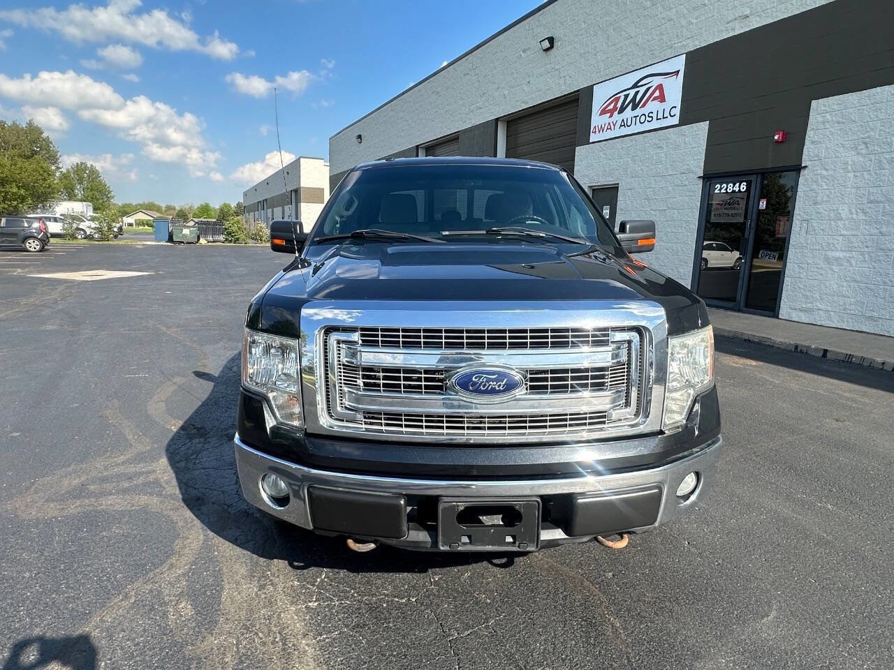 Used 2013 Ford F150 XLT w/ Luxury Equipment Group AWD/4WD image 17