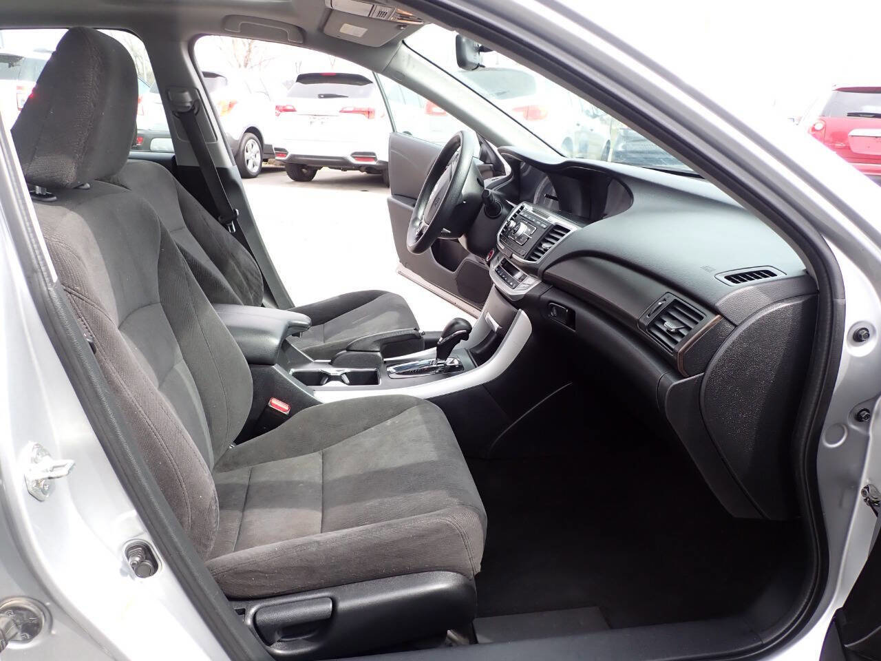 Used 2014 Honda Accord EX image 12