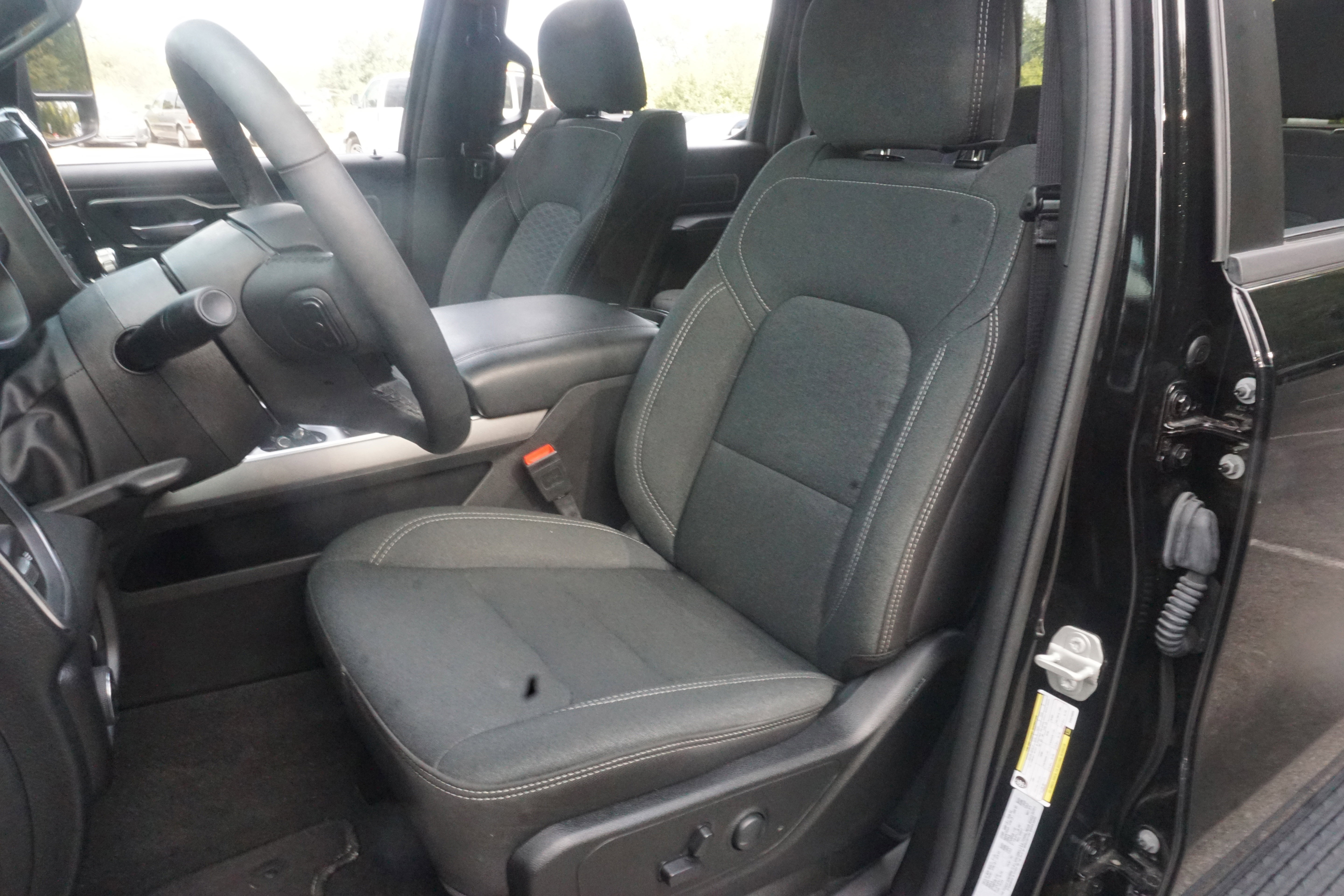 Used 2025 RAM 1500 Big Horn image 16