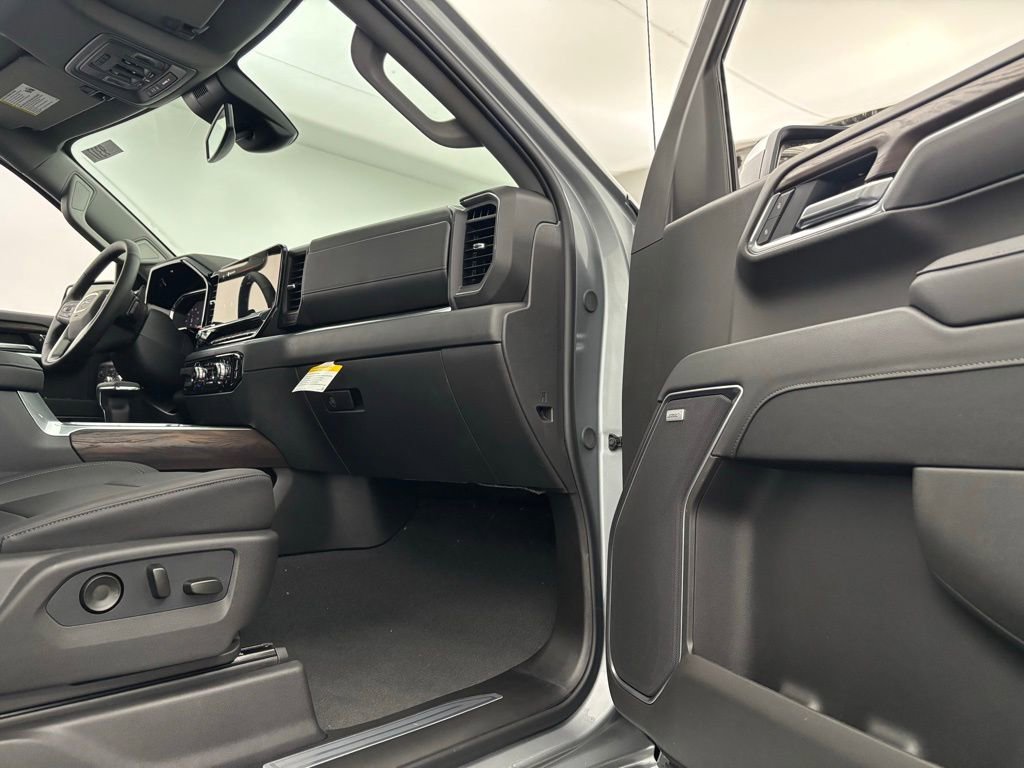 New 2026 GMC Sierra 1500 SLT w/ SLT Premium Package image 33