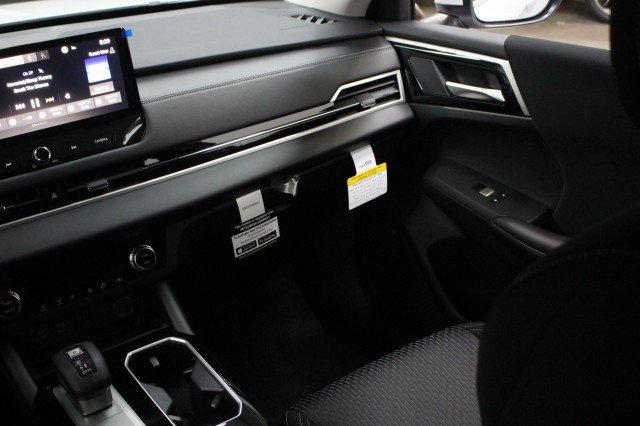 New 2026 Mitsubishi Outlander ES image 22