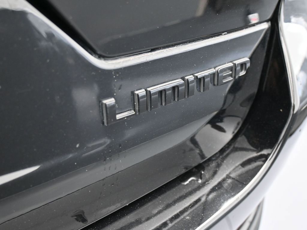 Used 2023 Jeep Grand Cherokee Limited w/ Black Appearance Package image 41