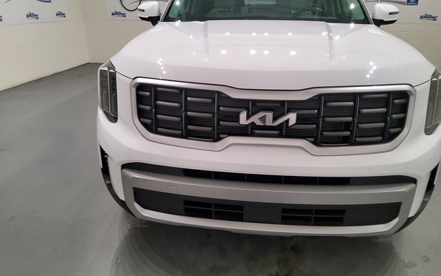 Used 2024 Kia Telluride S w/ S Sunroof Package image 8
