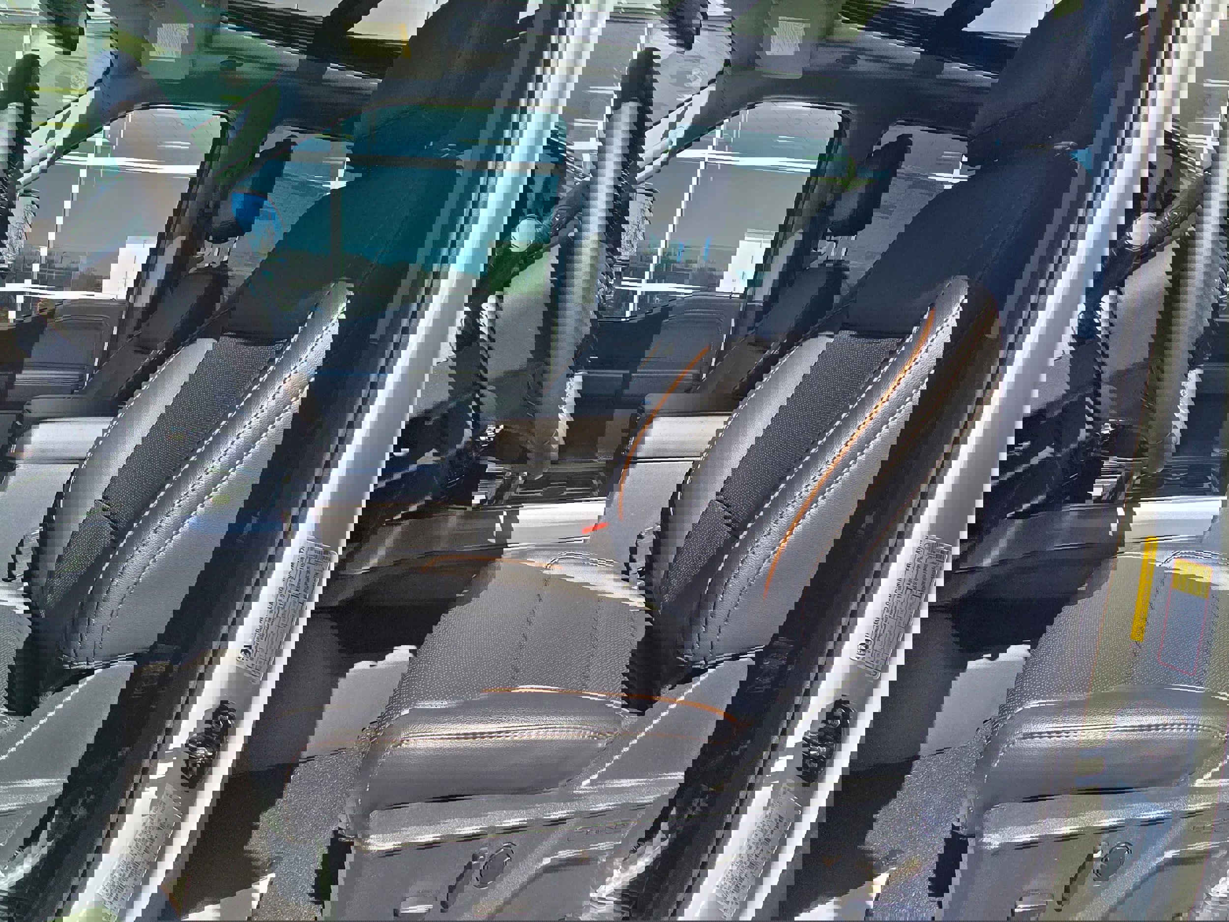 New 2026 Ford F250 Lariat w/ Black Appearance Package image 16